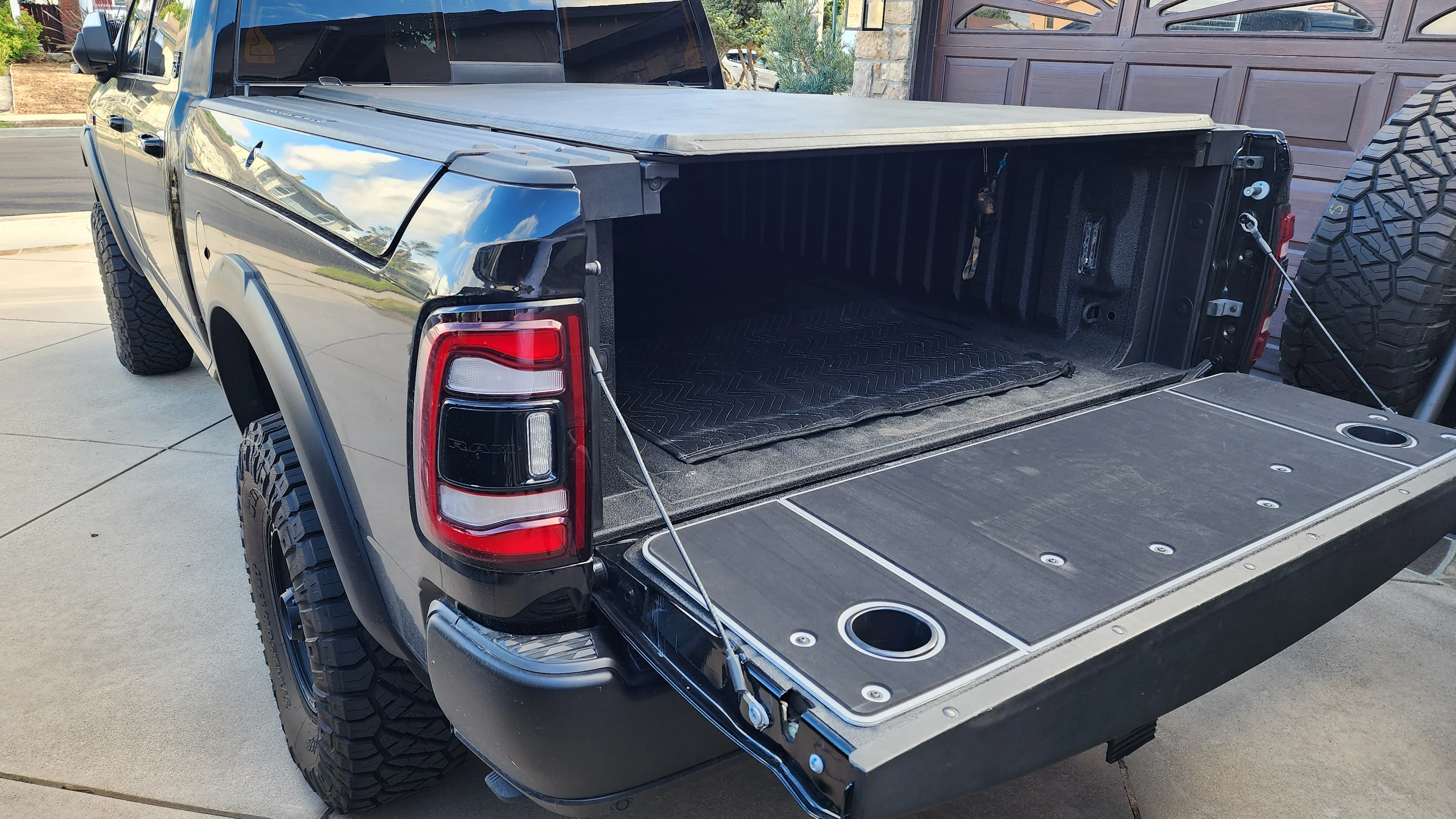 RAM Tailgate Covers (98-Current) - Image 5