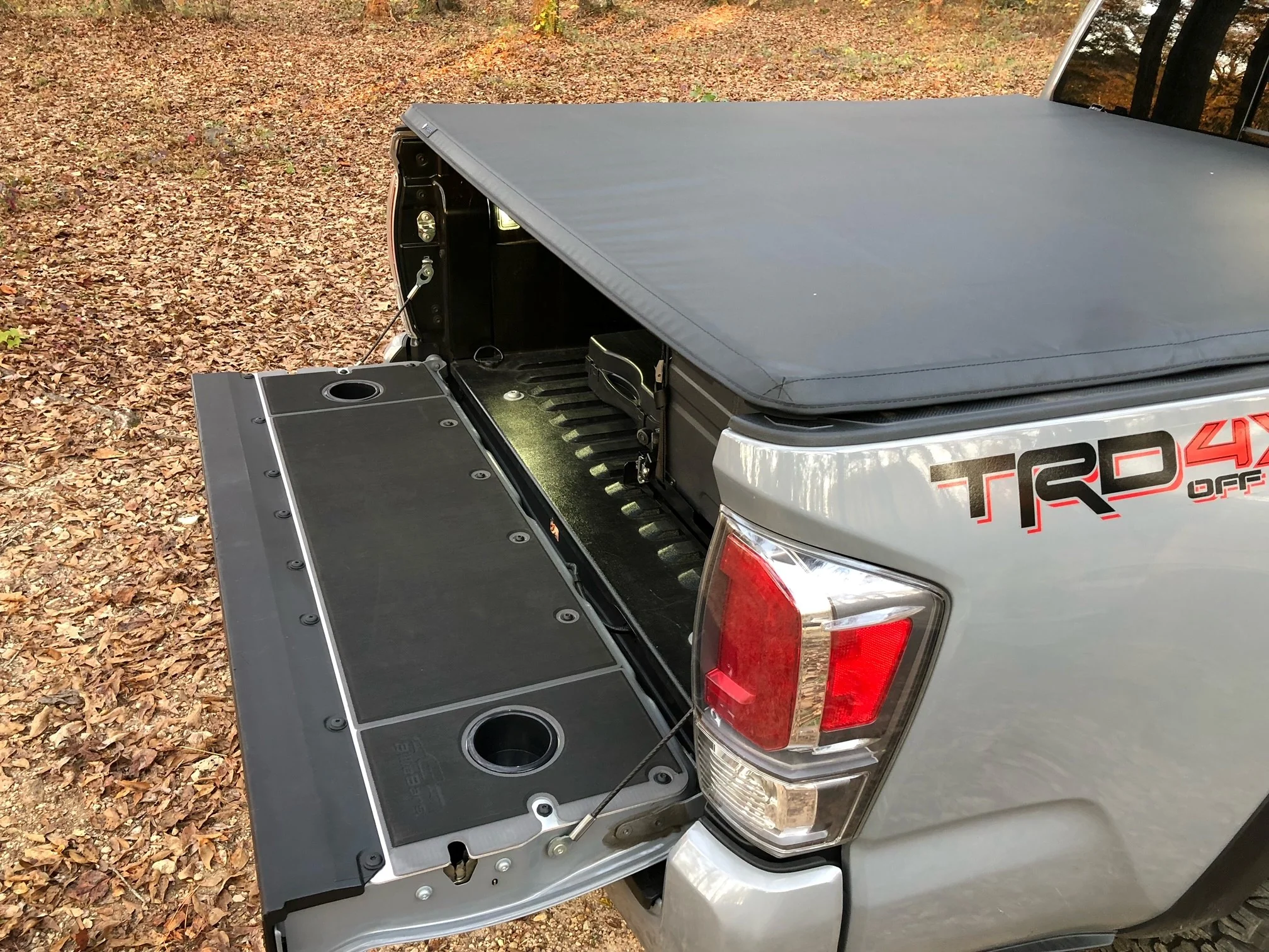 Tacoma Tailgate Cover (2005-2023) - Image 8
